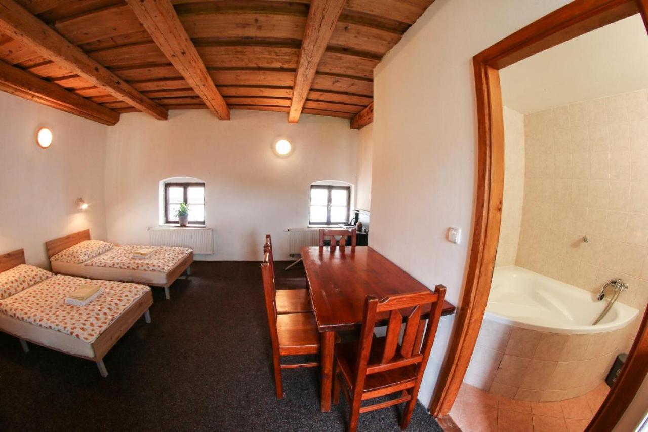 Apartmany Na Rynku Chvalsiny 18 Český Krumlov Exterior foto